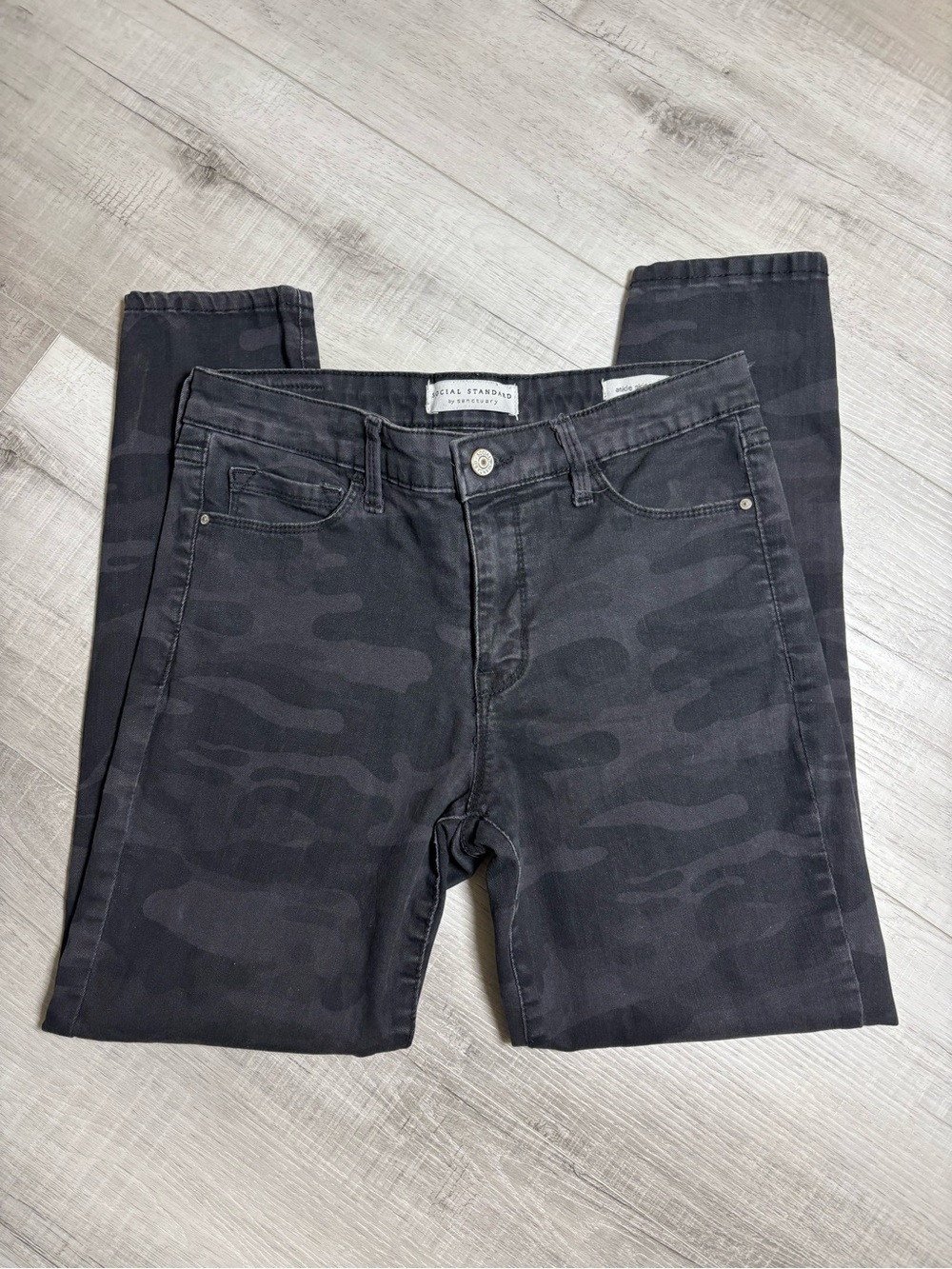 Social Standard Sanctuary Black Camo Ankle Skinny Jeans Stretch Mid Rise